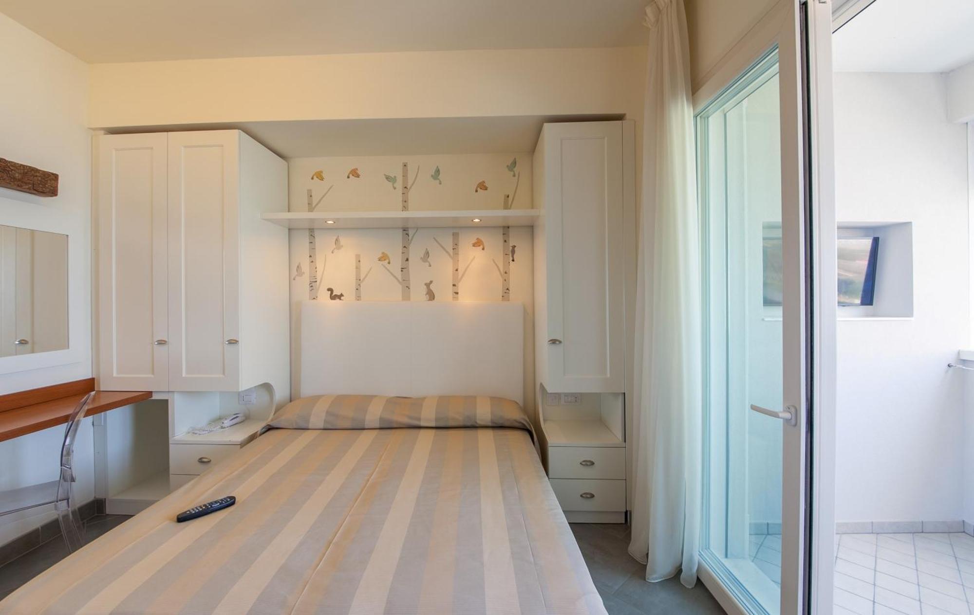 Hotel Derby Exclusive Milano Marittima Bagian luar foto