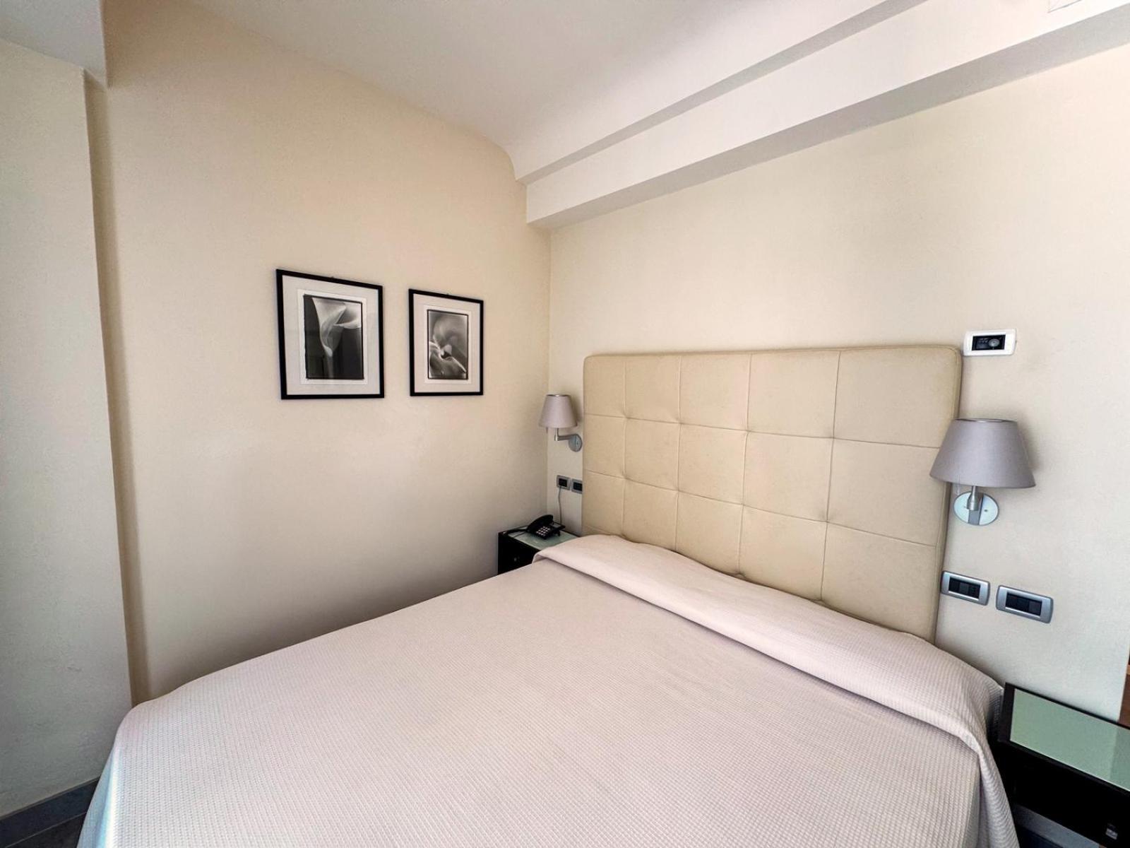 Hotel Derby Exclusive Milano Marittima Bagian luar foto