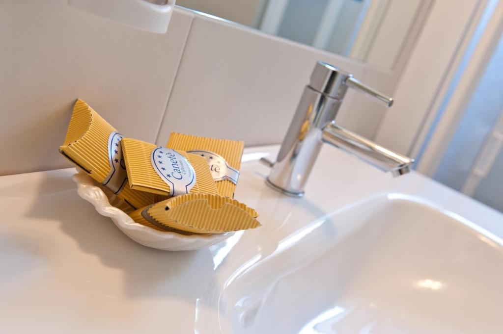 Hotel Derby Exclusive Milano Marittima Ruang foto
